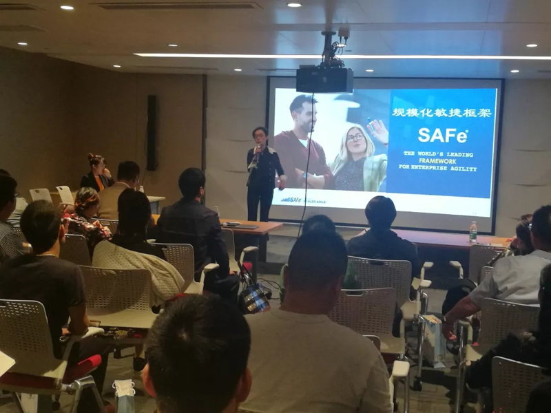 成都信星虚拟产业园活动嘉宾薛梅